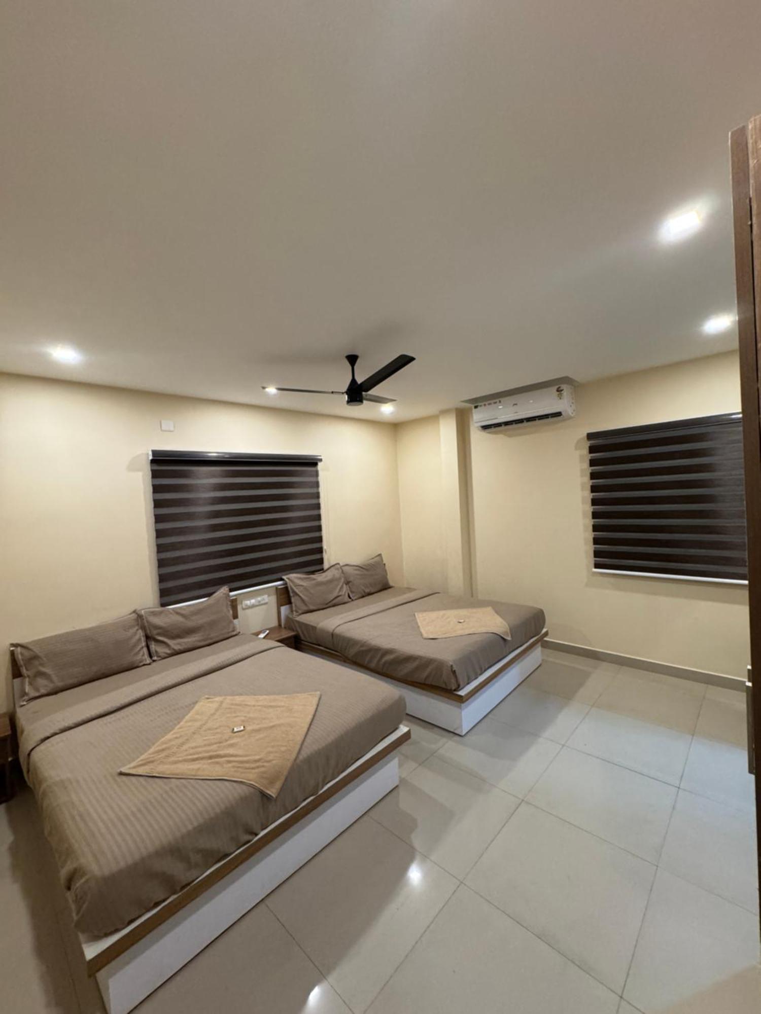 Heres Haut Residency Kochi Bagian luar foto