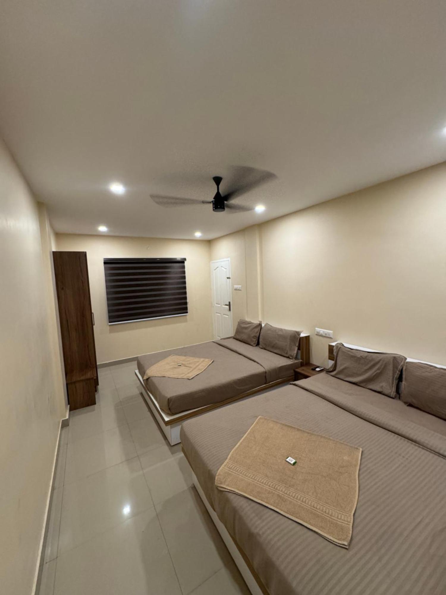 Heres Haut Residency Kochi Bagian luar foto