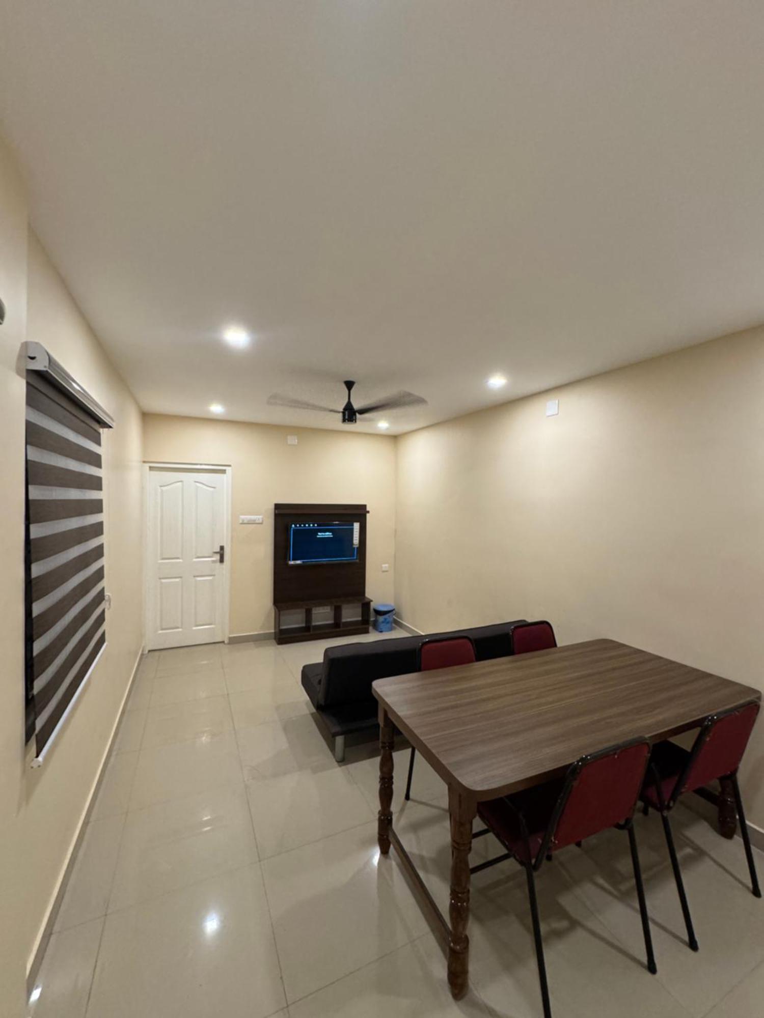 Heres Haut Residency Kochi Bagian luar foto