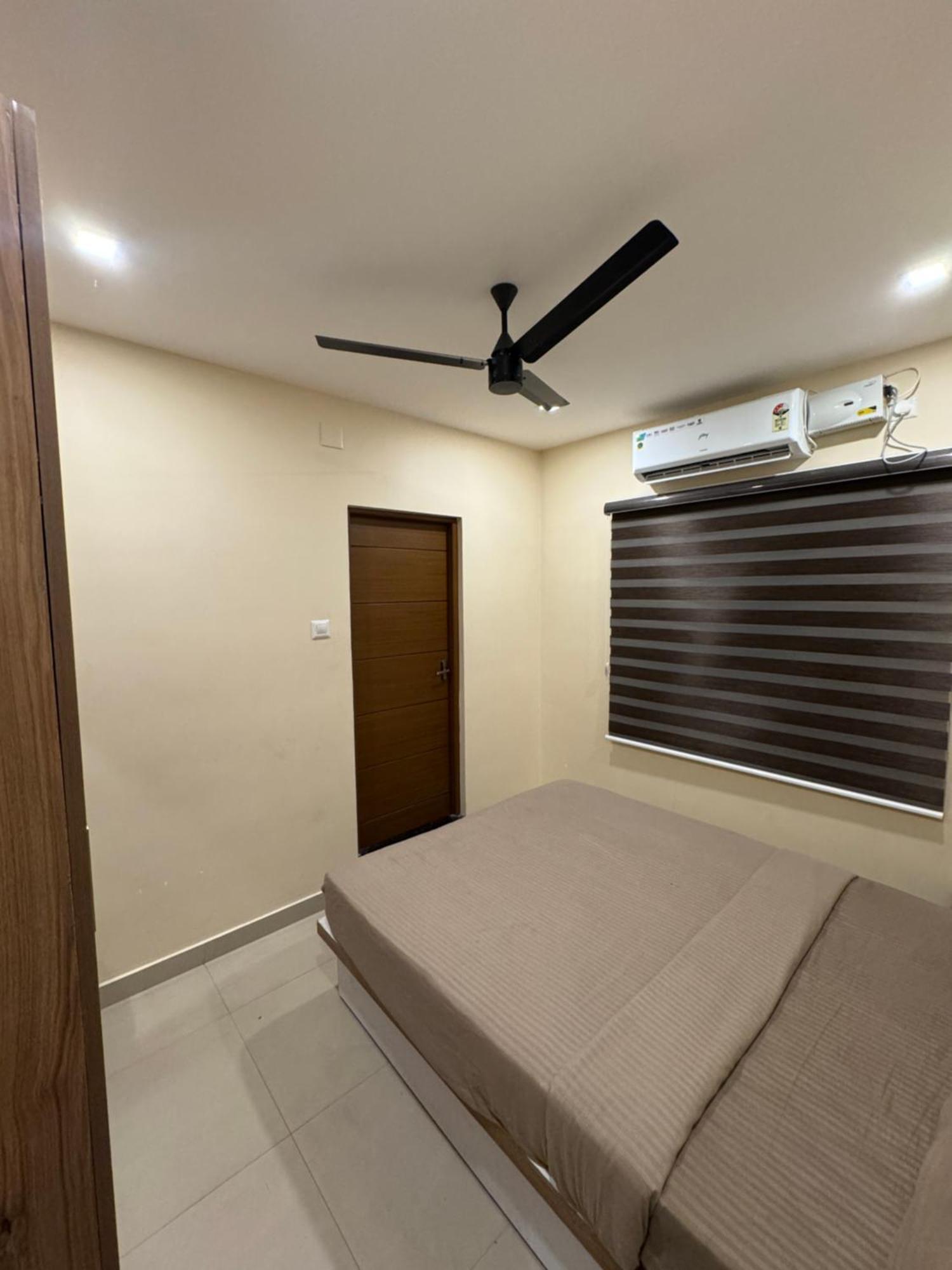Heres Haut Residency Kochi Bagian luar foto